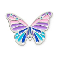 Várias borboletas roxas