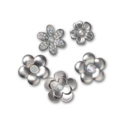 Conjunto de 5 flores prateadas monocromáticas