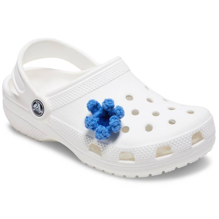 Flor de ganchillo azul